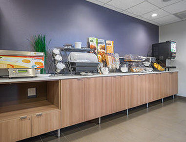 Microtel & By Wyndham Fargo Area Hotel