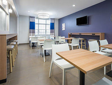Microtel & By Wyndham Fargo Area Hotel